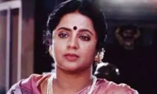 ദൈവമേ...നീ എന്തിനായിരുന്നു ഈ ജീവിതം എനിക്ക് തന്നത്? ശ്രീവിദ്യയുടെ ആത്മകഥ ഒറ്റനോട്ടത്തില്‍...
