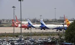 ആഭ്യന്തര വിമാന സര്‍വീസുകള്‍ തിങ്കളാഴ്ച മുതല്‍