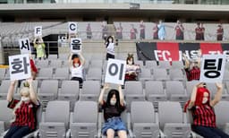 സെക്‌സ് ഡോളുകളും റോബോട്ടുകളും: ആരാധകരില്ലാത്ത സ്‌റ്റേഡിയങ്ങള്‍ കൈയ്യടക്കാന്‍ 'അവര്‍' എത്തിക്കഴിഞ്ഞു!