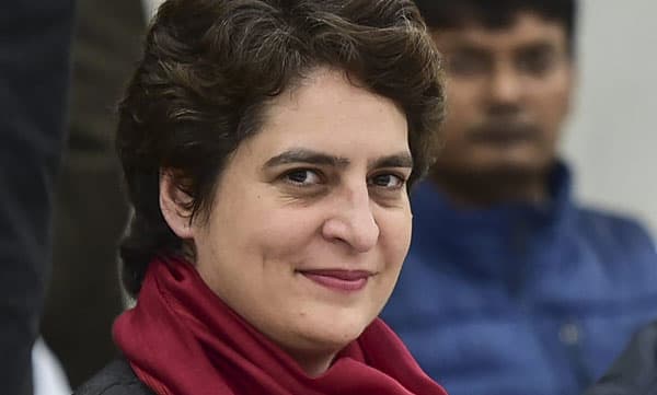 'അച്ഛനൊപ്പമുള്ള അവസാന ഫോട്ടോ' പങ്കുവെച്ച് പ്രിയങ്ക ഗാന്ധി: അച്ഛന്റെ ജീവിതം സമ്മാനിച്ചവ ഇതായിരുന്നുവെന്ന് ട്വീറ്റ്