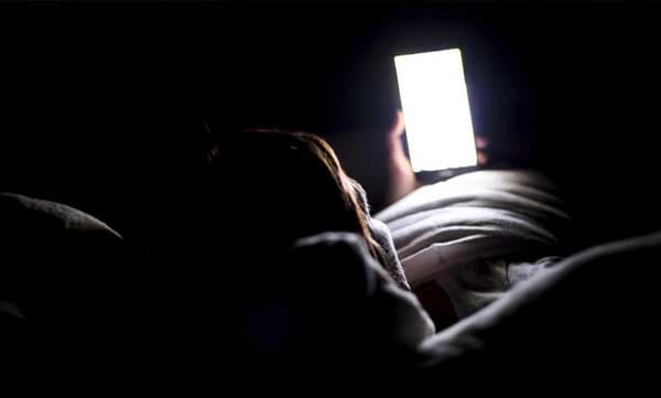 12 വയസുള്ള പെണ്‍കുട്ടിക്ക് ഫോണില്‍ അശ്ലീല വീഡിയോ കാണിച്ചു, പിടിയിലായത് 35കാരി അധ്യാപിക; പെണ്‍കുട്ടിയുടെ അമ്മയോടും അധ്യാപിക അശ്ലീല രീതിയില്‍ പെരുമാറി; സംഭവം താമരശ്ശേരിയില്‍