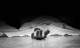കൊവിഡ് ബാധിച്ച മലയാളി മുംബൈയില്‍ ചികിത്സ കിട്ടാതെ മരിച്ചു; ഭാര്യ മൃതദേഹത്തിന് കാവലിരുന്നത് 9 മണിക്കൂര്‍