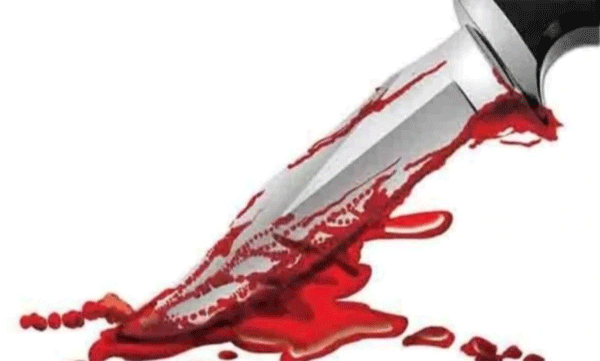 കഞ്ചാവ് ലഹരിയില്‍ മാതാപിതാക്കളെ വെട്ടിവീഴ്ത്തി; കലിതീരാതെ യുവാവ് അയല്‍വീടുകളിലും കയറി ഭീതിവിതച്ചു; ഒടുവില്‍ അറസ്റ്റ് 