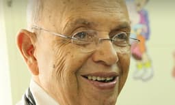 മുറിച്ചുണ്ട് ശസ്ത്രക്രിയയില്‍ ലോക റെക്കോഡിട്ടു; ഓര്‍മയായത് 18,000 ത്തോളം കുഞ്ഞുങ്ങള്‍ക്ക് നിഷ്‌കളങ്കമായ പുഞ്ചിരി തിരിച്ചുനല്‍കിയയാള്‍