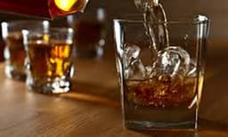 പരാതികളും സാങ്കേതിക പ്രശ്‌നങ്ങളും ; ബെവ് ക്യൂ ആപ്പിന് സര്‍വ്വത്ര കുഴപ്പം ; ഒഴിവാക്കുന്നതിനേക്കുറിച്ചും ആലോചന