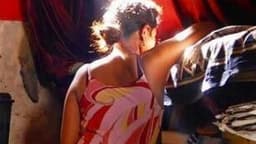 കോവിഡ് കാലത്ത് ബോഡി ടച്ചിംഗ് ഇല്ലാത്ത ലൈംഗികത ; വീഡിയോകോളും, ഫോണ്‍സെക്‌സും, പേമെന്റിന് ജി പേയുമായി തമിഴ്നാട്ടിലെ ലൈംഗികത്തൊഴിലാളികള്‍ 