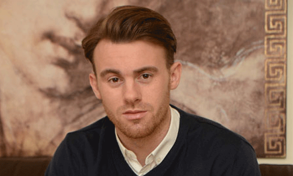 ഡോക്ടര്‍മാരുടെ വിലയിരുത്തല്‍ തെറ്റി; ഇംഗ്ലീഷ് ഫുട്‌ബോള്‍ താരം കുര്‍ട്ടിസ് കോമയില്‍ നിന്നുണര്‍ന്നു; പക്ഷെ സംസാരിച്ചത് ഫ്രഞ്ച്  
