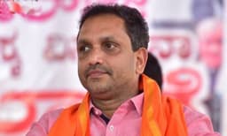 സംസ്ഥാന വനിതാ കമ്മീഷന്‍ നിയമ സംവിധാനങ്ങളെ വെല്ലുവിളിക്കുന്നു: കെ.സുരേന്ദ്രന്‍