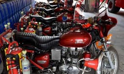 1.88 ലക്ഷത്തിന്റെ ഒരു ബുള്ളറ്റ് ബൈക്കിന് നല്‍കിയത് 9.5 ലക്ഷം ; അഗ്നിശമന സേന വാങ്ങിയത് 50 ബൈക്കുകള്‍ 