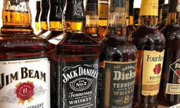 മദ്യം എങ്ങനെ വില്‍ക്കണമെന്ന് സര്‍ക്കാരിന് തീരുമാനിക്കാം; കോടതി ഇടപെടണ്ടന്ന് സുപ്രീം കോടതി