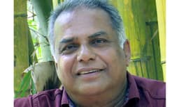 ‘എഴുത്തും സിനിമകളും മാത്രമായിരുന്നില്ല സച്ചിയും വിസ്മയമായിരുന്നു’ ; ഓര്‍മ്മകളില്‍ മിഴി നനഞ്ഞ് അയ്യപ്പനും കോശിയും സിനിമയിലെ ഡ്രൈവര്‍ കുമാരന്‍