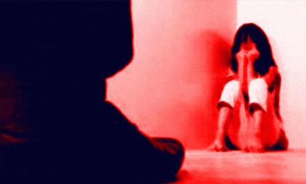 11 വയസ്സുകാരിയെ സ്‌കൂള്‍ വിദ്യാര്‍ഥികളായ മൂന്ന് പേര്‍ ചേര്‍ന്ന് പീഡിപ്പിച്ചു ​‍; അശ്ലീല വീഡിയോ കാണിച്ചു , ഒരാഴ്ച നീണ്ട ക്രൂരത