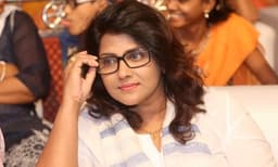 മലയാള സിനിമ എത്ര തവണയാണ് വാണിയെ ചുമ്മാ ചെള്ളക്ക് അടിച്ചിട്ടുള്ളത്?...- കുറിപ്പ്