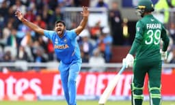 2019 ലോകകപ്പില്‍ പാകിസ്താനെതിരായ മത്സരത്തിന്റെ മുമ്പ് ഒരു പാക് ആരാധകന്‍ അധിക്ഷേപിച്ചു : വിജയ് ശങ്കര്‍ 