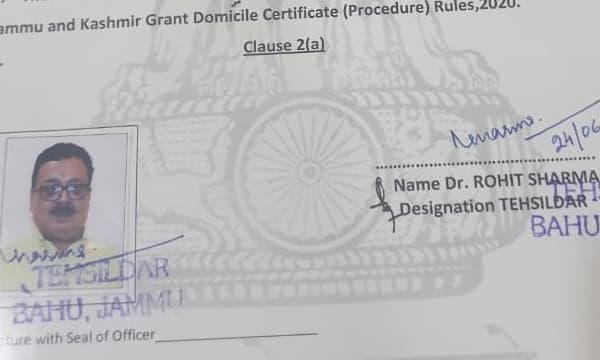 ജമ്മുകശ്മീരില് സ്ഥിരതാമസത്തിന് സര്ട്ടിഫിക്കറ്റ് കിട്ടിയ 25,000ല് ഐഎഎസ് കാരനും ; 60 വര്ഷത്തിന് ശേഷം വാല്മീകി സമുദായത്തിനും അനുമതി