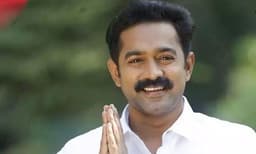 'ആസിഫ് എത്തുക ഡിവൈഎഫ്ഐ നേതാവിനെ പോലെയുള്ള യുവ രാഷ്ട്രീയക്കാരനായി': പുതിയ ചിത്രത്തെ കുറിച്ച് ജിബു ജേക്കബ്ബ് പറയുന്നു