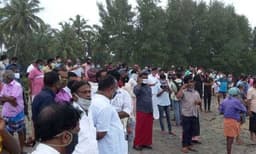 തൃശ്ശൂരില്‍ രണ്ടുപേര്‍ കടലില്‍ മുങ്ങി മരിച്ചു; ഒരാള്‍ക്കായി തെരച്ചില്‍ തുടരുന്നു