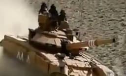 ചൈന ഗല്‍വാന്‍ താഴ്‌വാരത്ത് പ്രകോപനം തുടരുന്നു ; ടി - 90 ടാങ്കുകള്‍ ഇന്ത്യ വിന്യസിപ്പിച്ചു ; കരുത്തേകാന്‍ റാഫേലും ഗോള്‍ഡന്‍ ആരോസും  