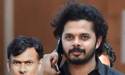 Would love to play for Mumbai Indians, it will be great: Sreesanth