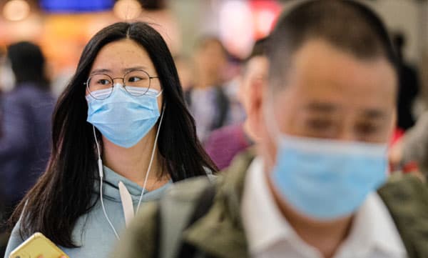 ഉമിനീര്‍ കണങ്ങള്‍ 13 അടി ദൂരം വരെ സഞ്ചരിക്കും: രോഗവ്യാപനത്തിന്റെ തീവ്രത കുറയ്ക്കാന്‍ സാമൂഹിക അകലം തന്നെ ശരണം!