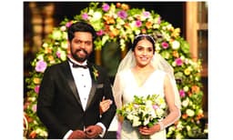 ഇത്‌ ഫാമിലി ടൈം..!