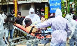 ക്വാറെന്റെനിടെ  വീട്ടില്‍നിന്നു ഭാര്യയുമായി വഴക്കിട്ടാണ് പുറത്തിറങ്ങി ; മാസ്‌ക് ധരിക്കാതെ ഇരുചക്ര വാഹനത്തില്‍ പ്രവാസി നഗരത്തിലിറങ്ങി;  പോലീസും ആരോഗ്യപ്രവര്‍ത്തകരും ചേര്‍ന്ന് ഓടിച്ചിട്ട് പിടികൂടി  