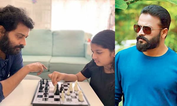 'പണിയില്ലാതിരിക്കുമ്പോള്‍ നിനക്ക് ഇങ്ങനേലും ചെക്ക് കിട്ടുന്നുണ്ടല്ലോ'; നരേനോട് ജയസൂര്യ