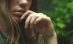 'മകള്‍ ബൈപോളാര്‍ മാനസിക രോഗത്തിന് മരുന്ന് കഴിക്കുന്നുണ്ട്..അവളെ വിവാഹം കഴിപ്പിച്ചു വിടുന്നതില്‍ തെറ്റുണ്ടോ, രോഗമുണ്ടെന്ന് പറഞ്ഞാല്‍ വിവാഹം നടക്കില്ല, മറച്ചു വെച്ച് നടത്തിയാല്‍ കുഴപ്പമുണ്ടോ'