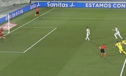 അന്ന് മെസ്സി അടിച്ചതുപോലെ ഇന്ന് റാമോസും ; പക്ഷേ റഫറി ഗോള്‍ അനുവദിച്ചില്ല