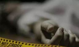 മകളെ പിതാവ് സിമന്റ് കട്ട കൊണ്ട് തലയ്ക്കടിച്ച് കൊന്നു; മൃതദേഹത്തിന് അടുത്തിരുന്ന് ചായ കുടിച്ചു....