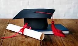 ഉന്നത വിദ്യാഭ്യാസ സ്വപ്‌നങ്ങളെ തകര്‍ത്ത്‌ കോവിഡ്‌ മഹാമാരി