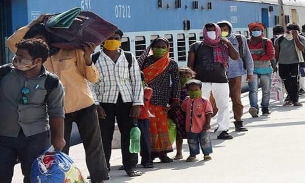 ലോക്ക് ഡൗണില്‍ 2,142 കോടി ചെലവാക്കി ഇന്ത്യയില്‍ ഉടനീളം ഓടി; 65 ലക്ഷം പേര്‍ നാട്ടിലെത്തി; റെയില്‍വേയ്ക്ക് കിട്ടിയത് 429 കോടി മാത്രം