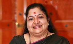 മലയാളത്തിന്റെ വാനമ്പാടി പിറന്നാള്‍ നിറവില്‍, ആശംസകള്‍ നേര്‍ന്ന് സംഗീത ലോകം