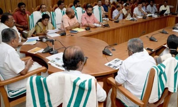 ശമ്പള പരിഷ്‌കരണ കമ്മീഷന്റെ കാലാവധി നീട്ടി; ധനബില്‍ പാസാക്കാനുള്ള സമയം നീട്ടുന്നതിന് ഓര്‍ഡിനന്‍സ് പാസാക്കി