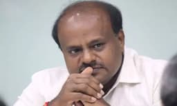 ഒപ്പം നില്‍ക്കുന്ന പാര്‍ട്ടികളെപ്പോലും പിളര്‍ത്തുന്ന കോണ്‍ഗ്രസിനെ ആര് പിന്തുണയ്ക്കുമെന്ന് എച്ച്.ഡി കുമാരസ്വാമി