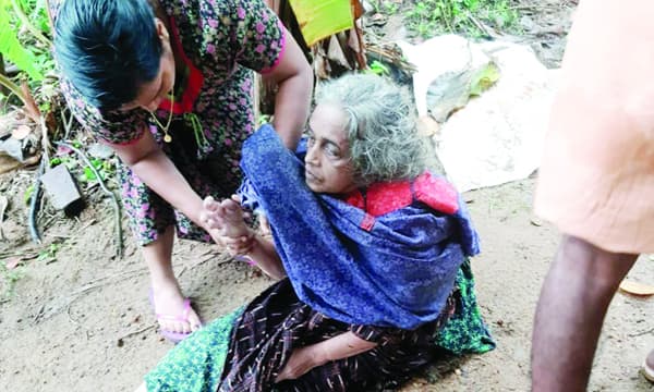 മണിമലയാറ്റില്‍ കാല്‍വഴുതിവീണു ഒലിച്ചുപോയത് 30 കി.മീ.; മരണത്തെ മുഖാമുഖം കണ്ടത് നാലുമണിക്കൂറിലേറെ! പാറക്കൂട്ടവും ചെക്ക്ഡാമും ചുഴികളും കടന്നു എഴുപതുകാരിക്കു പുനര്‍ജന്മം
