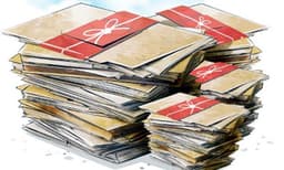 കോവിഡില്‍ ''വര്‍ക്ക് അറ്റ് ഹോം'' ;  സര്‍ക്കാര്‍ ജീവനക്കാര്‍ വീട്ടിലിരുന്ന് ശമ്പളം വാങ്ങി, വര്‍ക്ക് മാത്രം നടന്നില്ല, 38 വകുപ്പുകളില്‍ ഒന്നരലക്ഷം ഫയലുകള്‍ കെട്ടിക്കിടക്കുന്നു 