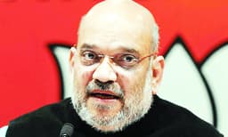 അമിത് ഷായ്ക്കും ബി.എസ്. യെദിയൂരപ്പയ്ക്കും തമിഴ്നാട് ഗവര്‍ണര്‍ ബന്‍വാരിലാല്‍ പുരോഹിതിനും കോവിഡ് 