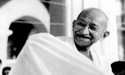 ഗാന്ധിജിയെ ആദരിക്കാനൊരുങ്ങി ബ്രിട്ടന്‍; സ്മാരകനാണയം ഓഗസ്റ്റ് 15ന് പുറത്തിറക്കും