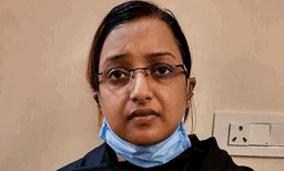 സ്വപ്‌ന പ്രളയദുരിതാശ്വാസ ഫണ്ടും വെട്ടിച്ചു; പണം കണക്കില്‍പ്പെടുത്താന്‍ ശിവശങ്കര്‍ വഴി ചാര്‍ട്ടേഡ് അക്കൗണ്ടന്റിന്റെ സഹായം തേടി