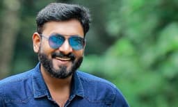 പ്രകാശം പരക്കട്ടെ....