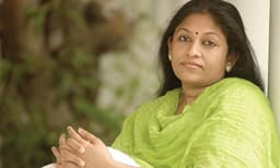 കെ.ആര്‍ മീരയുടെ എം.ജിയിലെ നിയമനം ചട്ടങ്ങള്‍ മറികടന്ന്; പിന്നില്‍ ഉന്നതവിദ്യഭ്യാസ വകുപ്പിന്റെ ഇടപെടല്‍