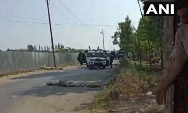 ബാരാമുള്ളയില്‍ ഭീകരാക്രമണം : രണ്ട് സിആര്‍പിഎഫ് ജവാന്മാരും ഒരു പോലീസുകാരനും വീരമൃത്യു വരിച്ചു 