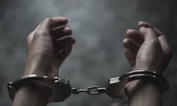 കൗമാരക്കാരിയെ പീഡിപ്പിച്ച ശേഷം ശരീരത്തില്‍ സിഗരറ്റ് കുറ്റിയുപയോഗിച്ച് പൊള്ളലേല്‍പ്പിച്ച സംഭവം ; രണ്ട് പേര്‍ അറസ്റ്റില്‍ 