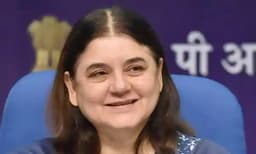 Karipur flight crash rescue : Maneka Gandhi lauds Malappuram 
