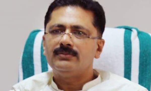 രണ്ടു വര്‍ഷമായി നയതന്ത്ര പാഴ്‌സലുകള്‍ക്ക് അനുമതി നല്‍കിയിട്ടില്ല; പ്രോട്ടോകോള്‍ ഓഫീസറുടെ വിശദീകരണം ജലീലിന് തിരിച്ചടിയാകും