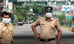 കൊവിഡ് ഡ്യൂട്ടിചെയ്യുന്ന പോലീസുകാര്‍ക്ക് 'കോവിഡ് പോരാളി' പതക്കം ഏര്‍പ്പെടുത്തി ഡിജിപി