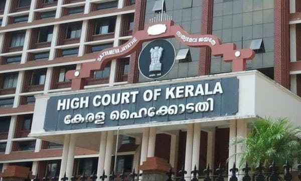 പെരിയ ഇരട്ടക്കൊലക്കേസില്‍ അന്വേഷണം തുടരാന്‍ കഴിയുന്നില്ലെന്ന് ഹൈക്കോടതിയില്‍ സിബിഐ