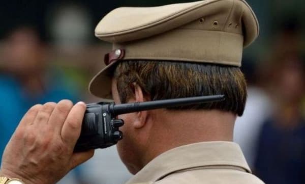 കോഴിക്കോട് യുവാവിനെ  അകാരണമായി മര്‍ദ്ദിച്ച സംഭവം ; രണ്ട് പോലീസുകാര്‍ക്കെതിരെ നടപടി