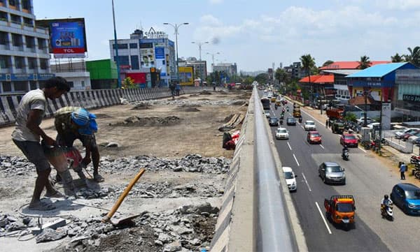 പാലാരിവട്ടം പാലം പൊളിച്ചുപണിയണം; 28ന് തന്നെ വാദം കേള്ക്കണമെന്ന് സുപ്രീം കോടതിക്ക് കേരളത്തിന്റെ കത്ത്